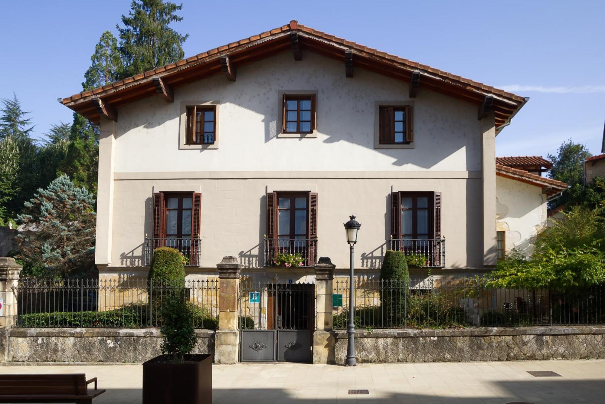 Hotel Konbenio Amorebieta-Etxano Exterior foto